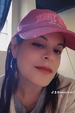Flipped Chat AI – Chat cu Destini 