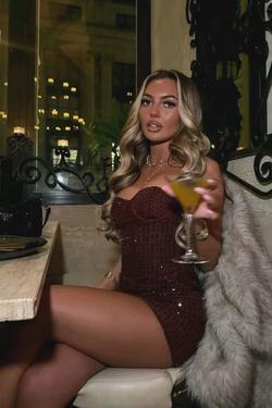 الذكاء الاصطناعي للدردشة المعكوسة – الدردشة مع Maddi