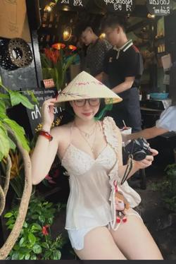 AI trò chuyện đảo ngược – Trò chuyện với Lê Tú Anh