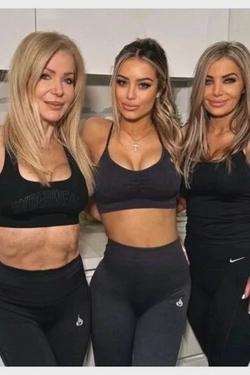 Flipped Chat AI – Chat s Debbie, Chloe, and Erica 