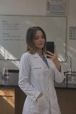 Flipped Chat AI – Bate-papo com Antonella Rivas