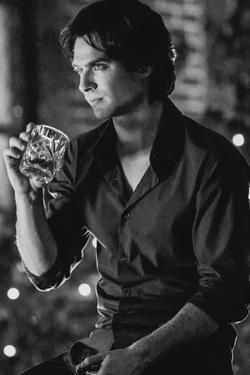 Flipped Chat AI – Discuter avec Damon Salvatore 