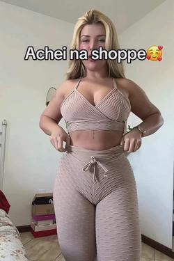 Flipped Chat AI – Chatear con Yuliana