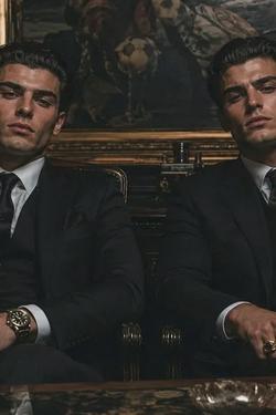 Omgedraaide chat AI – Chat met Lucian & Luciano Bellucci