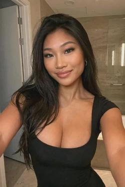 Flipped Chat AI – Sembang dengan Siriporn "Siri" Somsak