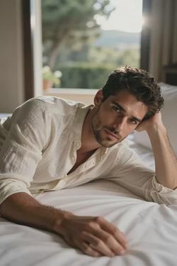Flipped Chat AI – Chat s Cassian Thorne