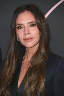 Flipped Chat AI – Chat s Victoria Caroline Beckham