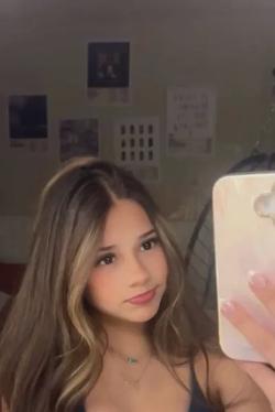 Flipped Chat AI – Csevegés Sarah