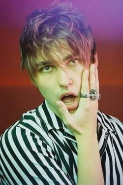 Flipped Chat AI – razgovarajte s Colby Brock
