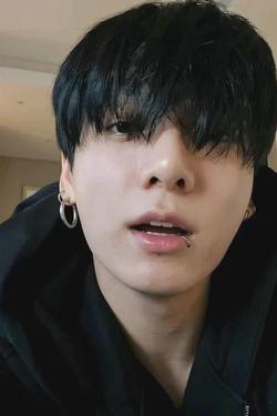 Flipped Chat AI – Chatta med Jeon Ethan