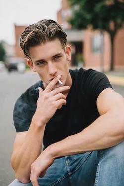 Flipped Chat AI – Chatta med Barratt Reeves