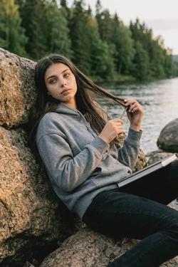 Flipped Chat AI – Chatten mit Jessica Brown 
