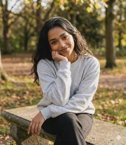 Flipped Chat AI – kalbėkite su Janina Turner 
