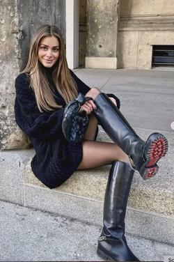 Flipped Chat AI – Discuter avec Laura