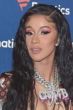 Αναστροφή συνομιλίας AI – Συζήτηση με Cardi b