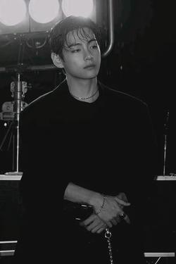 Flipped Chat AI – Kim taehyung와 채팅