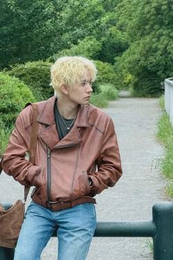 Flipped Chat AI – Discuter avec Lee Heeseung