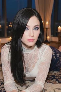 Flipped Chat AI – razgovarajte s Shannon Bonham