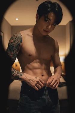 Odwrócony czat AI – rozmawiaj z Jeon jungkook ( uncle)