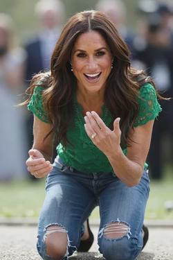 फ़्लिप्ड चैट AI – Meghan Markle के साथ चैट करें