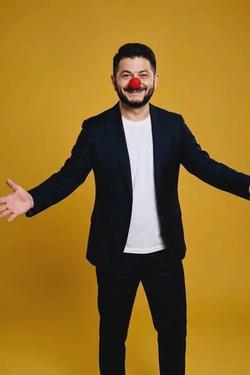Flipped Chat AI – Чат с Михаил 🧔🏻‍♂️♥️