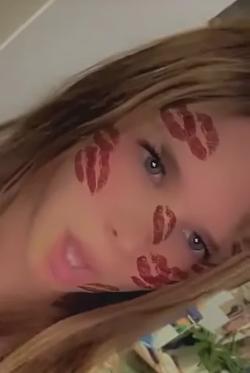 Flipped Chat AI – Chatta med Emily