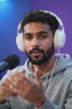 Flipped Chat AI – Sembang dengan CoryxKenshin