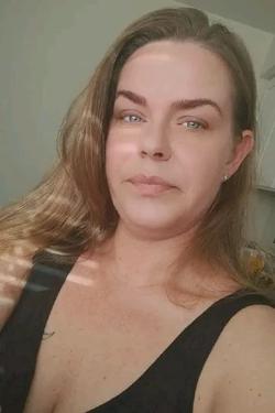 Flipped Chat AI – Bate-papo com Selene Vesper