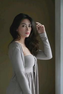 Flipped Chat AI – Chat dengan Kartika