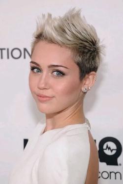 Flipped Chat AI – Chat s Miley Cyrus