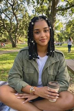 Flipped Chat AI – Chatten mit Kelsey Fraiser 