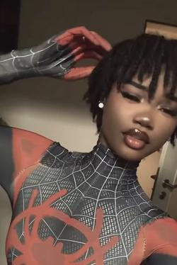 Flipped Chat AI – Chat s Black Spider women
