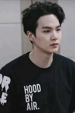 Flipped Chat AI – Chatten mit Min Yoongi | Dichter