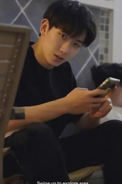 Flipped Chat AI – Chatten mit Yunho