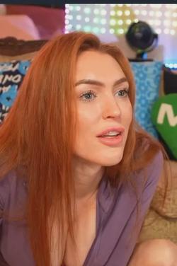 Flipped Chat AI – Chat dengan Béatrice Deschamps