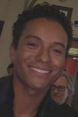 Flipped chat ai - makipag -chat sa Jaafar Jackson