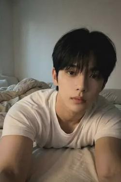 Flipped Chat AI – Discuter avec Yeong-su