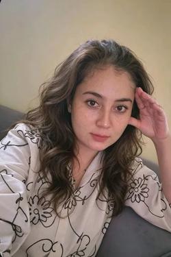 Flipped Chat AI – Sembang dengan Alinda Putri