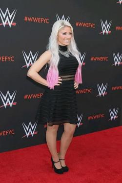 Flipped Chat AI – Chatear con Alexa Bliss (Mamá)