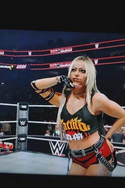 Flipped Chat AI – Sembang dengan Liv Morgan