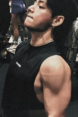 Flipped Chat AI – Chatta med Kim Taehyung