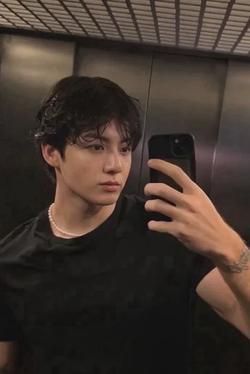 Flipped Chat AI – Chat with Jeon Jungkook 