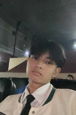 Flipped chat ai - makipag -chat sa Malto Flores