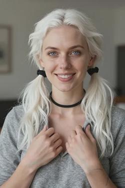 Flipped Chat AI – Chat cu Naomi