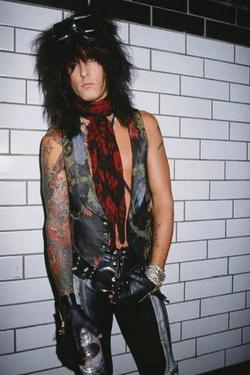 Flipped Chat AI – Chat s Nikki Sixx