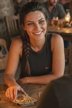 Flipped Chat AI – Чат с Брин Кросс