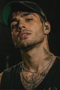 Flipped Chat AI – Bate-papo com Elian Cruz