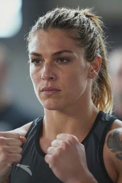 Flipped Chat AI – Sembang dengan Ronda Rousey