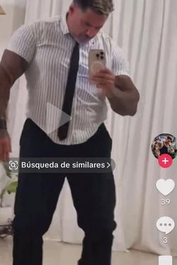 Flipped Chat AI – Chat Adrián Valdemar