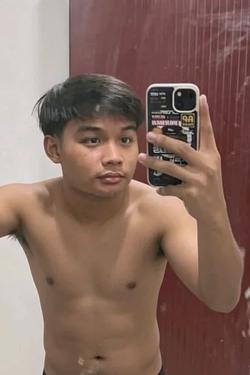 Flipped chat ai - makipag -chat sa Kaelen Thorne